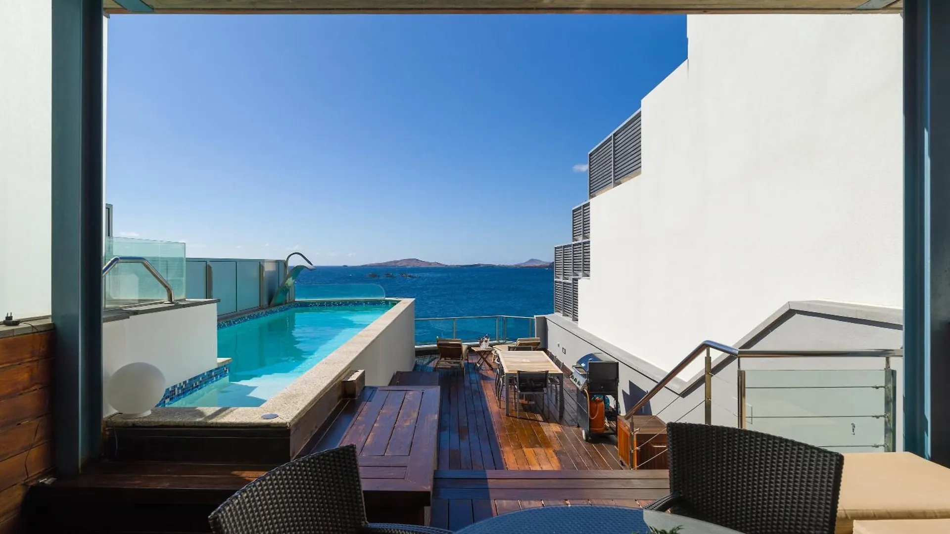Penthouse With Private Swimming Pool Apartment Melenara Spain