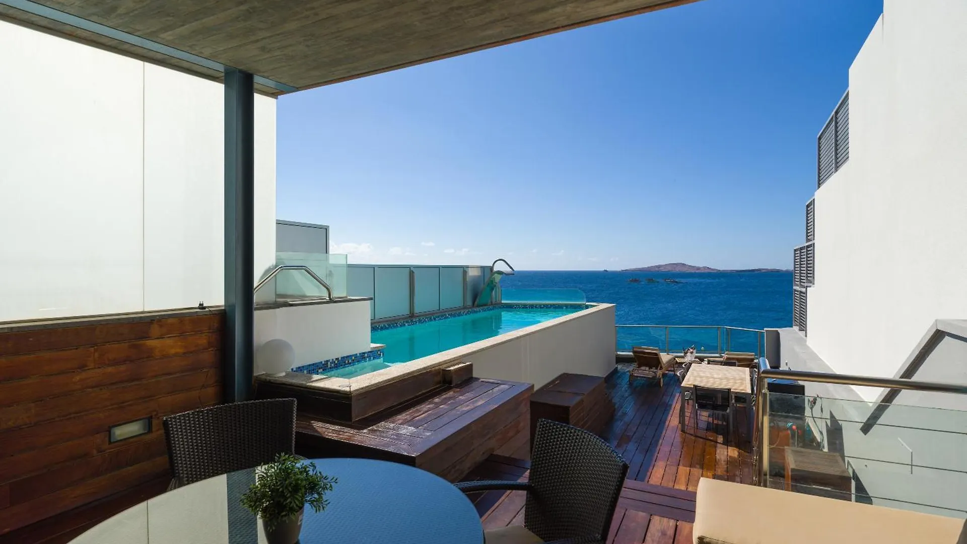 Penthouse With Private Swimming Pool Apartment Melenara Spain